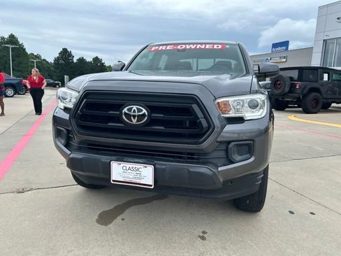 Used 2020 Toyota Tacoma SR w/ SR Convenience Package RWD image 3