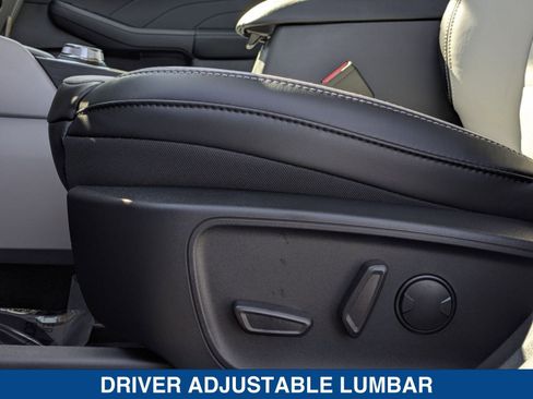 New 2025 Ford Escape SE image 24