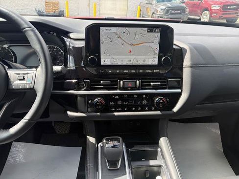 Certified 2025 Nissan Pathfinder SL AWD/4WD image 29