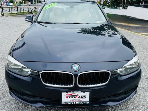 Used 2017 BMW 320i xDrive Sedan AWD/4WD image 6