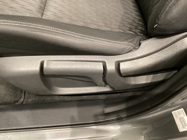 Used 2020 Nissan Rogue S FWD image 28