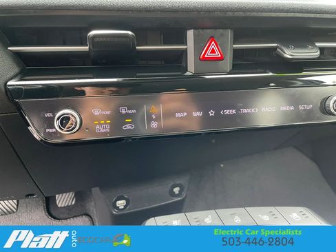 Used 2023 Kia EV6 Wind w/ Wind Technology Package AWD/4WD image 29