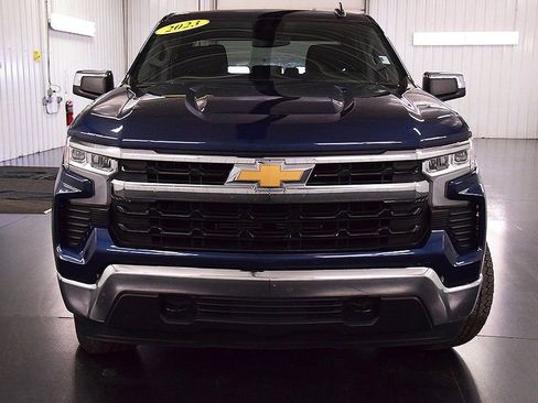 Used 2023 Chevrolet Silverado 1500 LT image 2