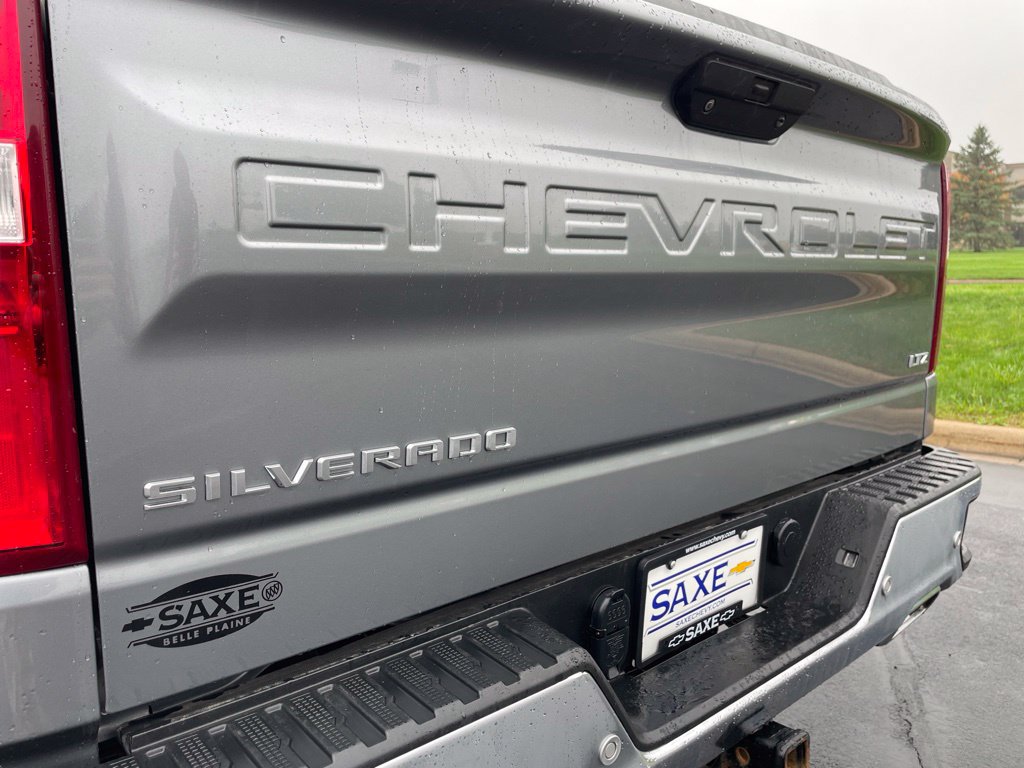 Used 2021 Chevrolet Silverado 1500 LTZ AWD/4WD image 29