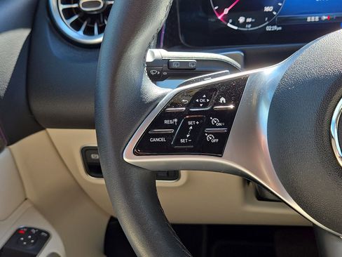 New 2025 Mercedes-Benz GLB 250 GLB 250 image 21