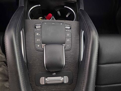 Used 2021 Mercedes-Benz GLS 450 4MATIC image 18