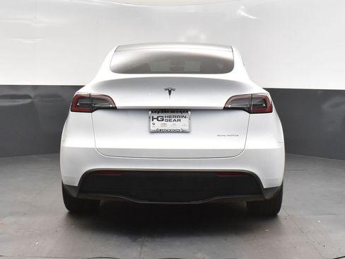Used 2025 Tesla Model Y Long Range image 6