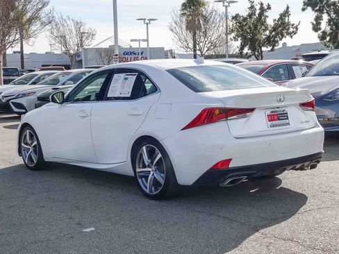 Used 2018 Lexus IS 300 image 6