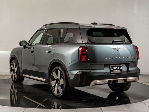 Certified 2025 MINI Cooper Countryman S w/ Comfort Package Max AWD/4WD image 7