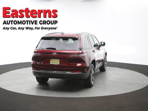 Used 2022 Jeep Grand Cherokee Limited 4xe w/ Luxury Tech Group II AWD/4WD image 43