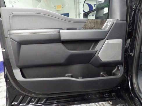 Used 2024 Ford F250 Lariat w/ Black Appearance Package image 59