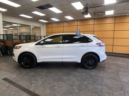 Certified 2022 Ford Edge ST-Line image 4