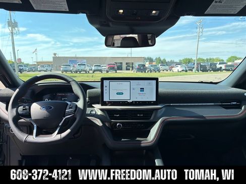 New 2026 Ford Explorer ST-Line w/ ST-Line Street Pack AWD/4WD image 12