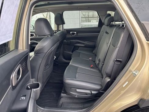 Used 2021 Kia Sorento S w/ Panoramic Sunroof Package image 22