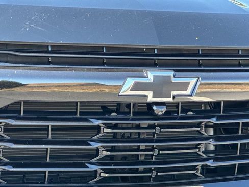 Used 2026 Chevrolet Suburban RST RWD image 8