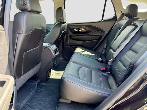 Used 2024 GMC Terrain Denali w/ Denali Premium Package AWD/4WD image 24