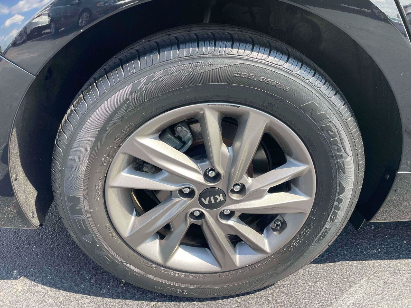 Used 2020 Kia Optima LX FWD image 10