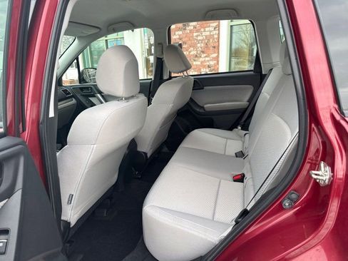 Used 2018 Subaru Forester 2.5i w/ Alloy Wheel Package image 13