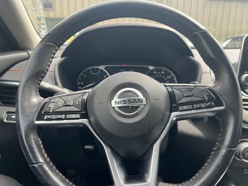 Used 2019 Nissan Altima 2.5 SR FWD image 6