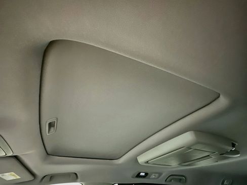 Used 2019 Honda Odyssey Elite image 26