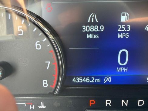 Used 2023 Ford Explorer XLT w/ Equipment Group 202A AWD/4WD image 16