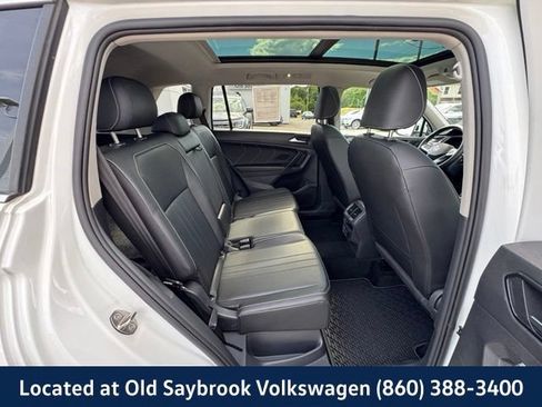 Certified 2023 Volkswagen Tiguan SE w/ Panoramic Sunroof Package AWD/4WD image 21