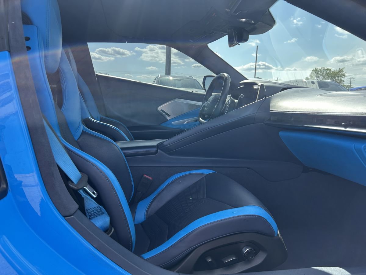Used 2023 Chevrolet Corvette Stingray Premium Conv w/ Z51 Performance Package RWD image 10