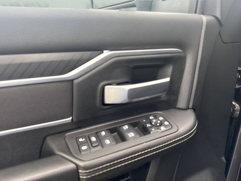 Used 2025 RAM 2500 Big Horn AWD/4WD image 19