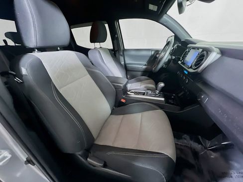 Certified 2023 Toyota Tacoma TRD Off-Road w/ Advanced Technology Package image 25