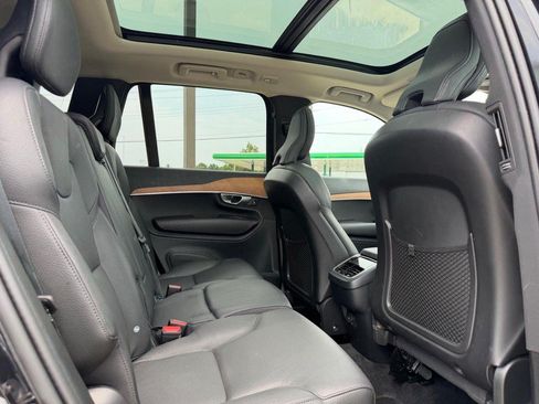 Certified 2024 Volvo XC90 B6 Plus w/ Protection Package Premier AWD/4WD image 11