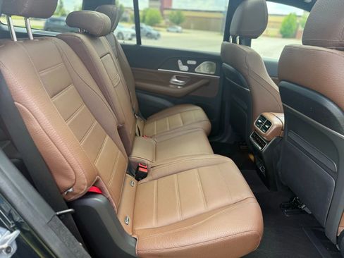 Used 2024 Mercedes-Benz GLS 450 4MATIC w/ Pinnacle Trim Package image 27