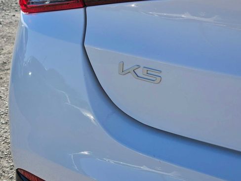 Used 2023 Kia K5 LXS image 13