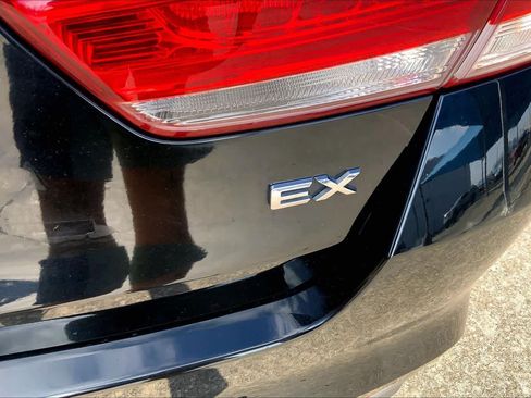 Used 2016 Kia Optima EX image 10