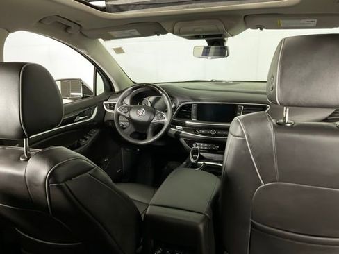 Used 2021 Buick Enclave Avenir w/ Avenir Technology Package image 16