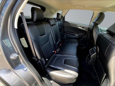 Used 2022 Ford Edge Titanium AWD/4WD image 25