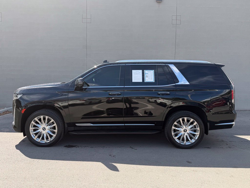 Used 2023 Cadillac Escalade Premium Luxury AWD/4WD image 2