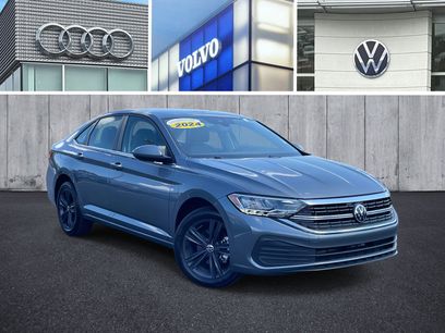 Certified 2024 Volkswagen Jetta SE w/ Black Wheel Package