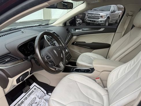 Used 2019 Lincoln MKC Reserve w/ MKC Climate Package image 8