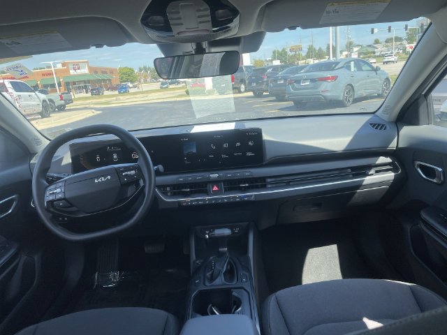 Used 2025 Kia K4 FWD image 38