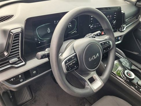Used 2023 Kia Sportage LX image 24
