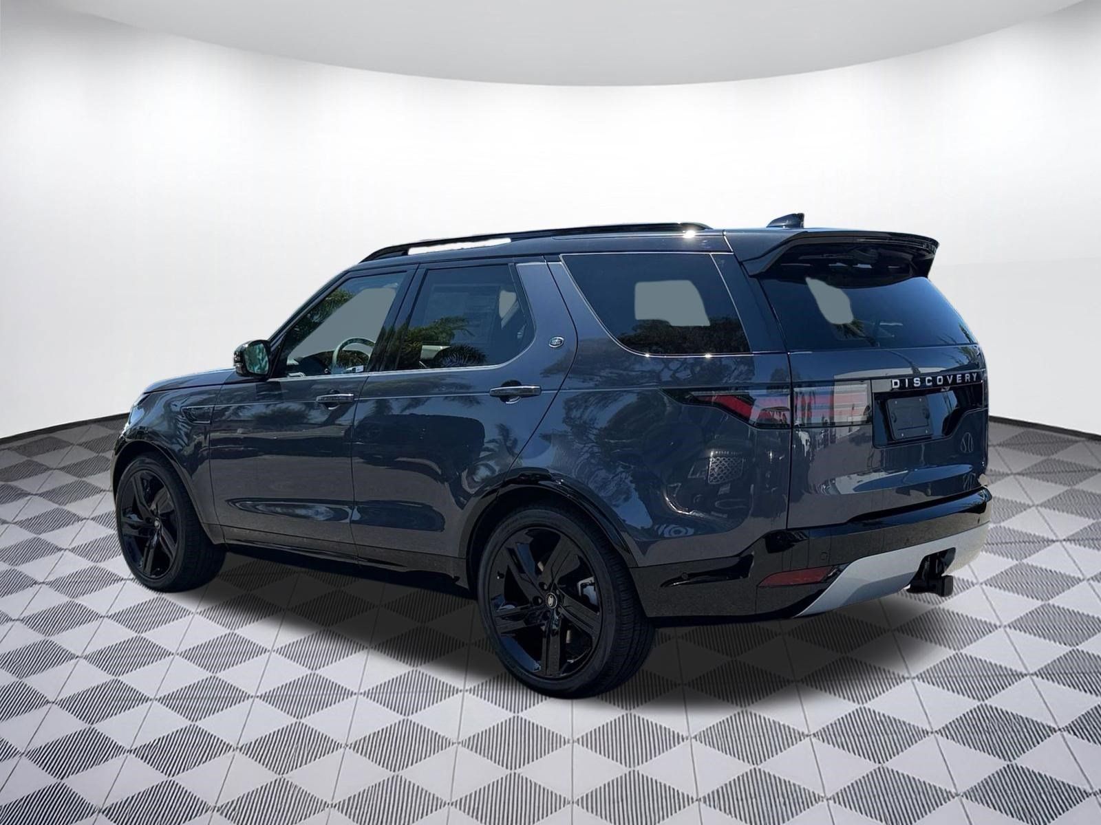 New 2026 Land Rover Discovery Limited Edition AWD/4WD image 3