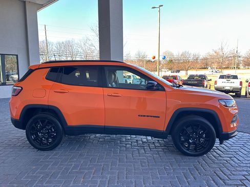 New 2026 Jeep Compass Latitude image 4
