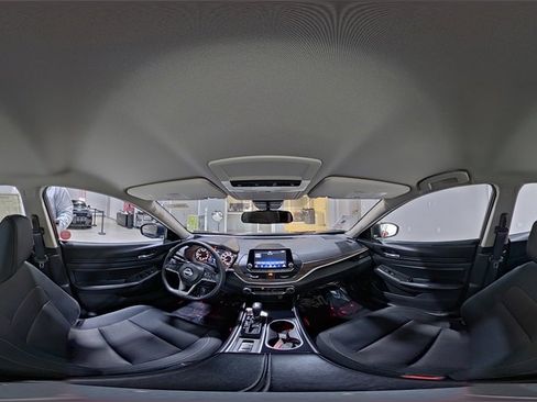 Used 2024 Nissan Altima 2.5 SV image 23