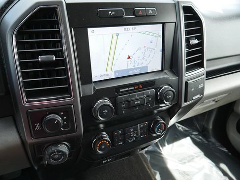 Used 2020 Ford F150 XLT w/ Equipment Group 302A Luxury AWD/4WD image 36