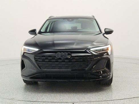 Used 2024 Audi Q8 e-tron Premium Plus w/ Premium Plus Package AWD/4WD image 2