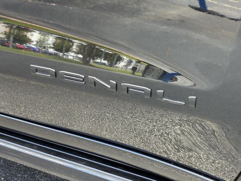 Used 2025 GMC Sierra 1500 Denali Ultimate AWD/4WD image 7