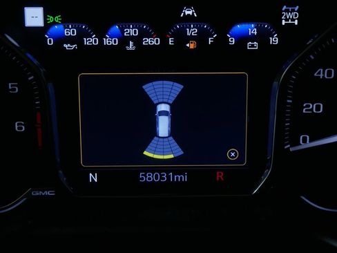 Used 2021 GMC Yukon Denali w/ Denali Premium Package AWD/4WD image 32