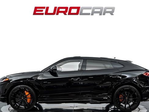 Used 2023 Lamborghini Urus S AWD/4WD image 2