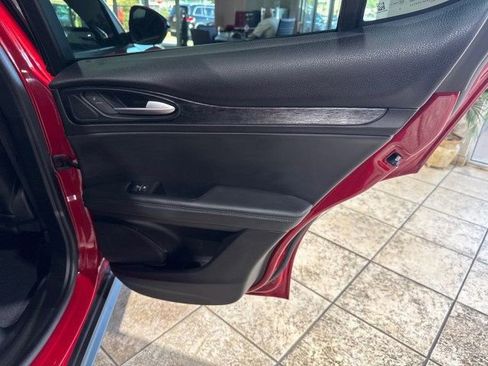 Used 2024 Alfa Romeo Stelvio Sprint image 26