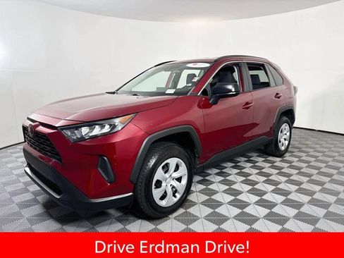 Certified 2020 Toyota RAV4 LE FWD image 3